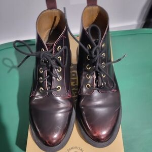 Dr. Martens Emmeline